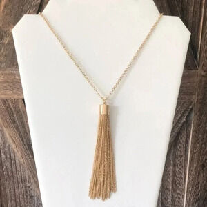 Nice Big Heavy gold Tassel Statement Necklace NWT